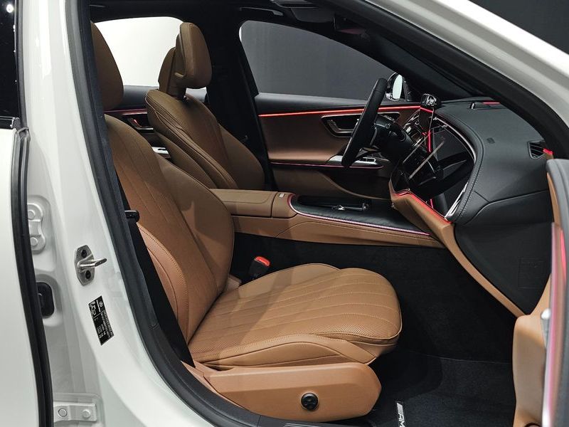 2026 Mercedes-Benz E-Class E450 4MATIC AMG Line photo 10
