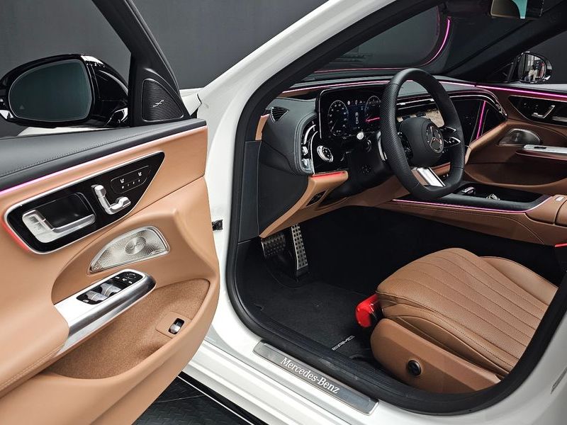 2026 Mercedes-Benz E-Class E450 4MATIC AMG Line photo 11