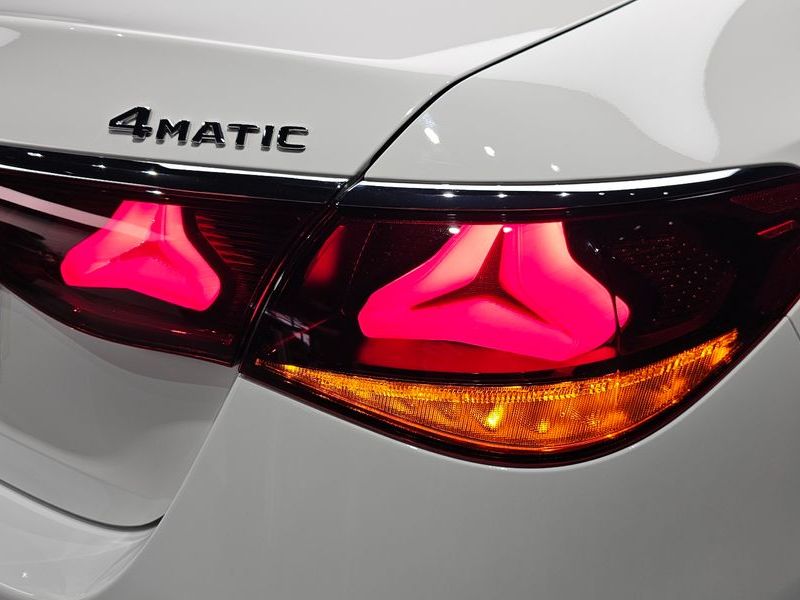 2026 Mercedes-Benz E-Class E450 4MATIC AMG Line photo 23
