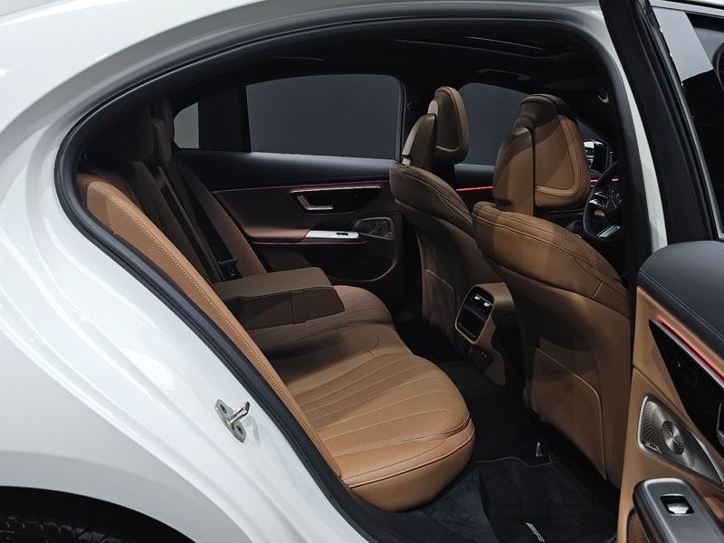 2026 Mercedes-Benz E-Class E450 4MATIC AMG Line photo 26