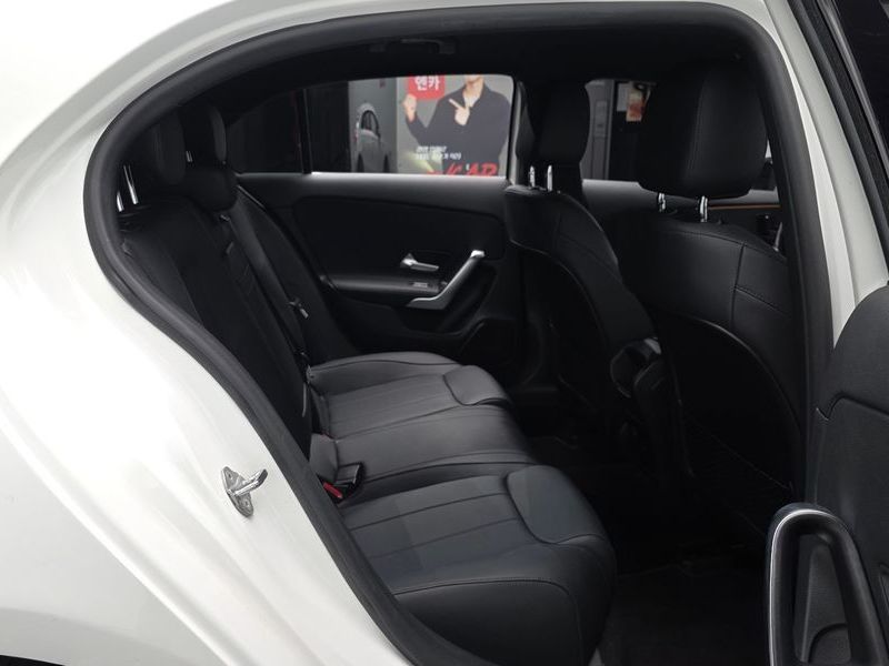 2023 Mercedes-Benz A-Class A220 Hatchback photo 12