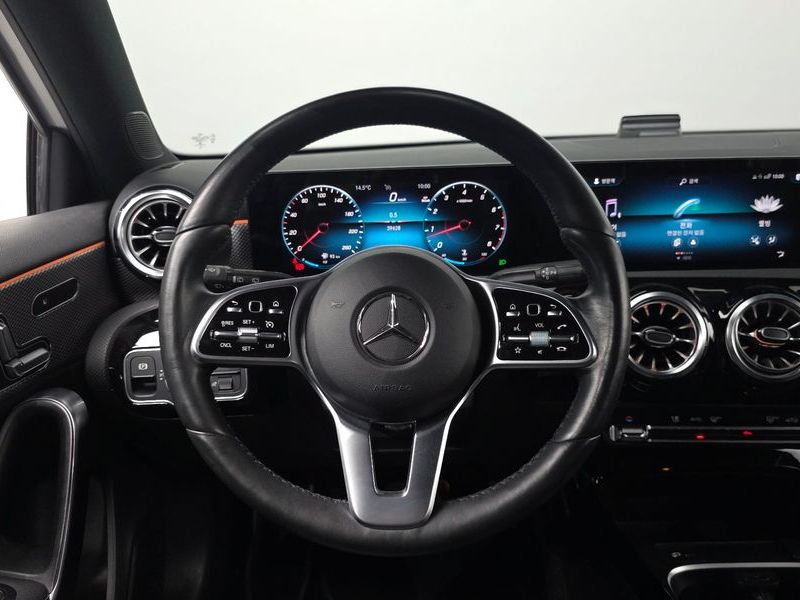 2023 Mercedes-Benz A-Class A220 Hatchback photo 13