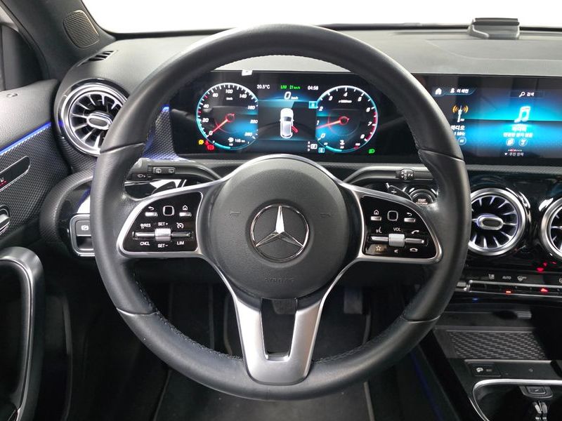 2021 Mercedes-Benz A-Class A220 Hatchback photo 14