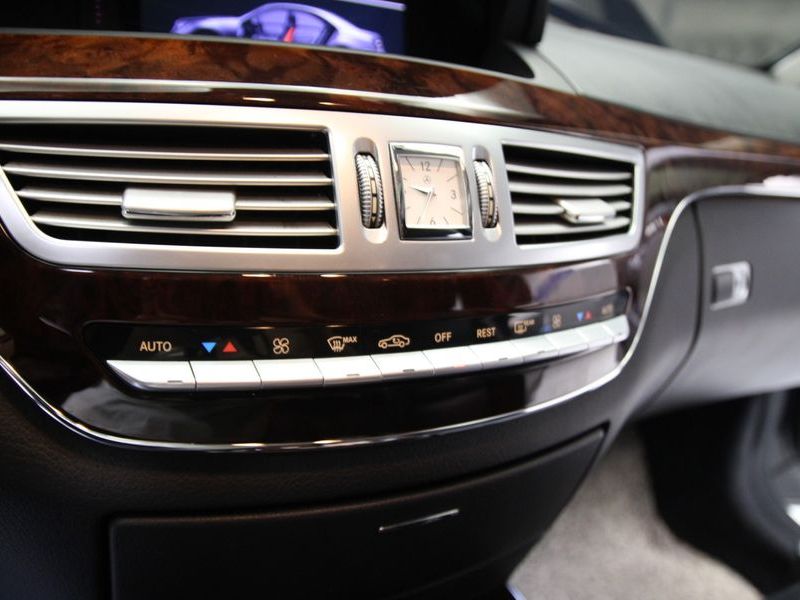 2012 Mercedes-Benz S-Class S350L BlueEFFICIENCY photo 15