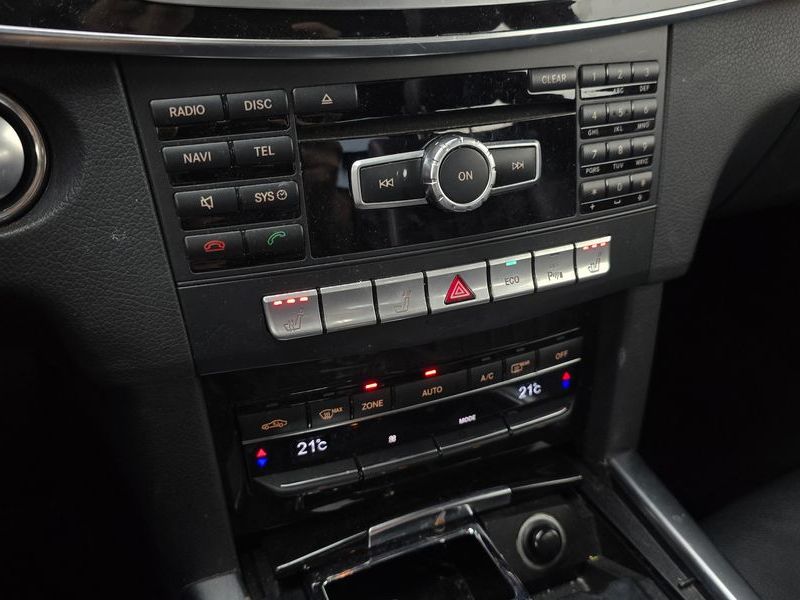 2014 Mercedes-Benz E-Class E220 CDI Avantgarde photo 17