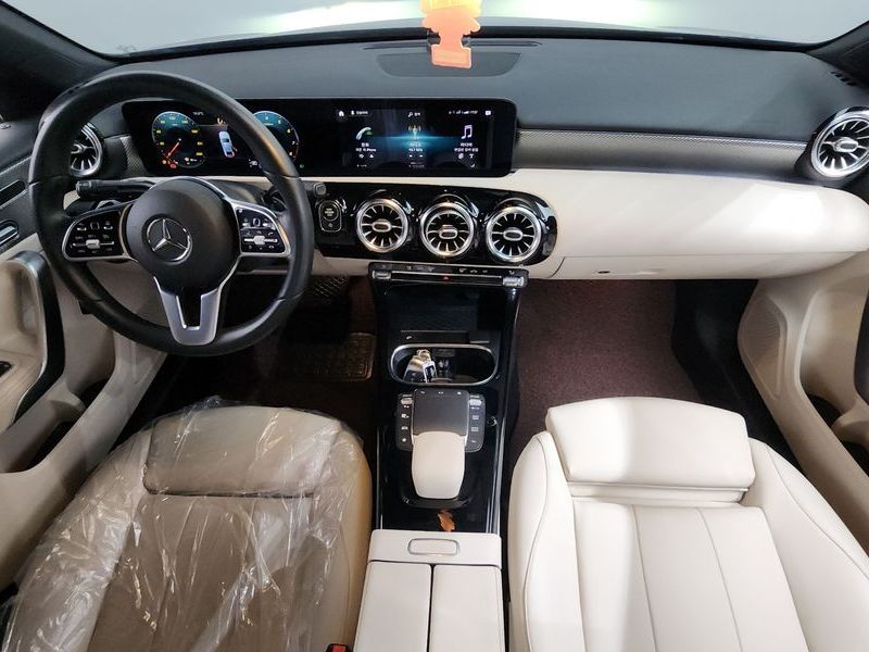 2021 Mercedes-Benz A-Class A220 Sedan photo 1