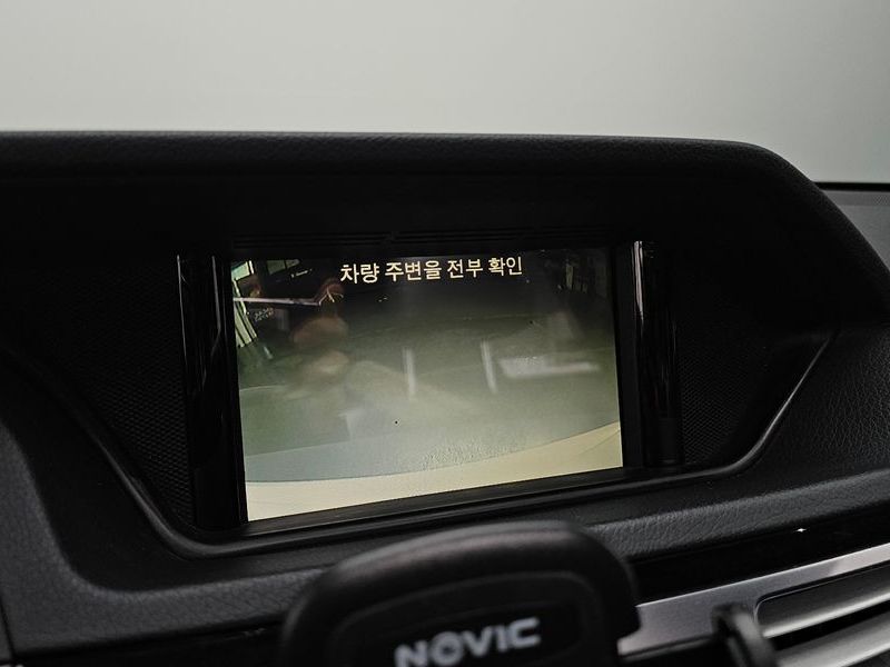2014 Mercedes-Benz E-Class E220 CDI Avantgarde photo 15