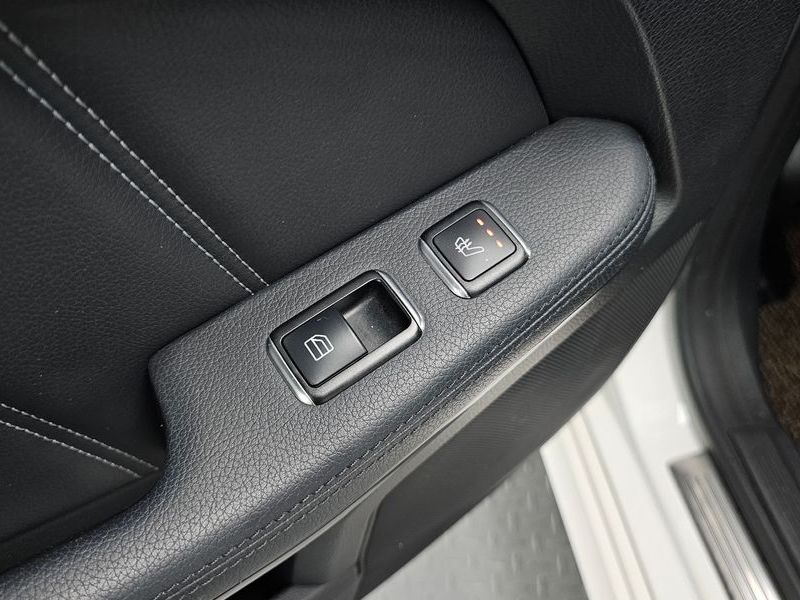 2014 Mercedes-Benz E-Class E220 CDI Avantgarde photo 18