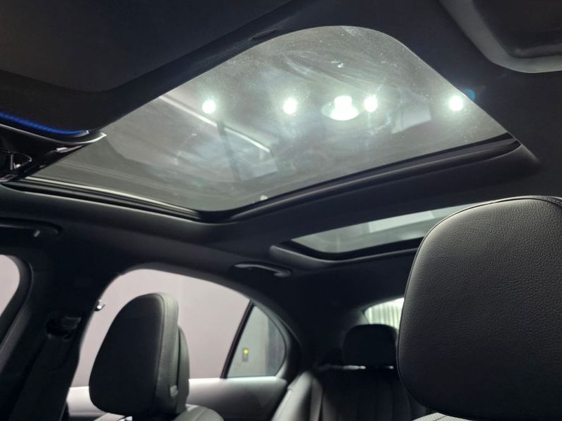 2025 Mercedes-Benz E-Class E300 4MATIC Exclusive photo 18