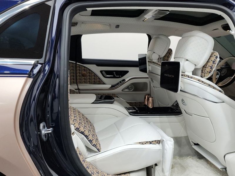 2023 Mercedes-Benz S-Class Maybach S680 4MATIC Haute Vouture Edition photo 12