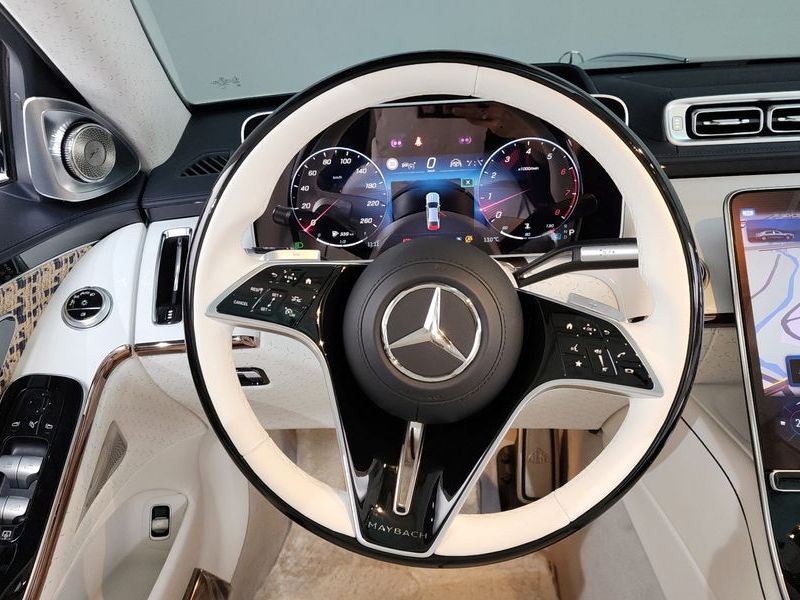 2023 Mercedes-Benz S-Class Maybach S680 4MATIC Haute Vouture Edition photo 13