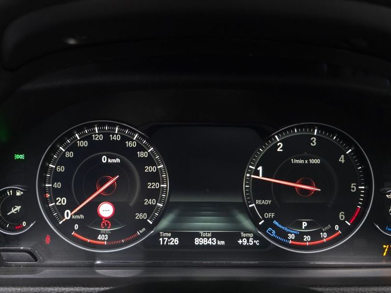 2018 BMW 3 Series 320d M Sport photo 8