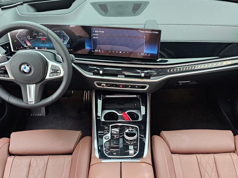 2026 BMW X5 xDrive 40i M Sport photo 7
