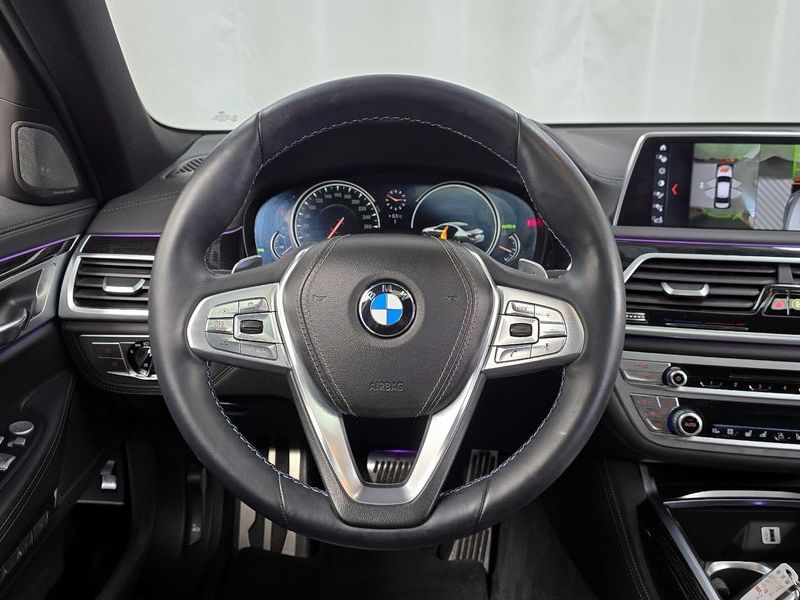 2017 BMW 7 Series 730Ld xDrive M Sport photo 13