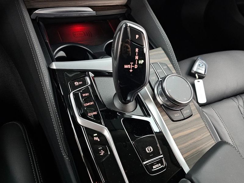2023 BMW 6 Series 630i xDrive Luxury photo 9