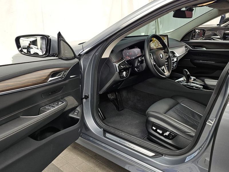 2023 BMW 6 Series 630i xDrive Luxury photo 10