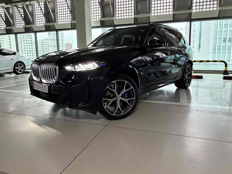 2026 BMW X5 xDrive 40i M Sport photo 1