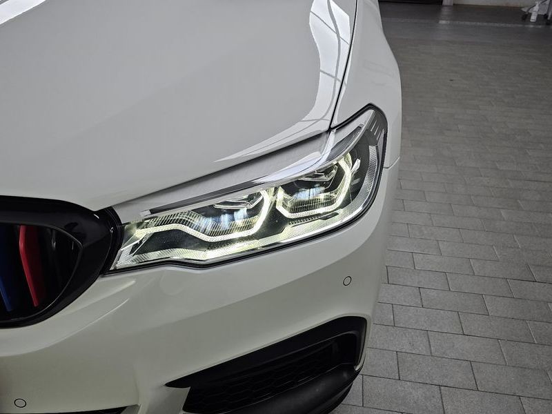 2020 BMW 5 Series 520i M Sport photo 22