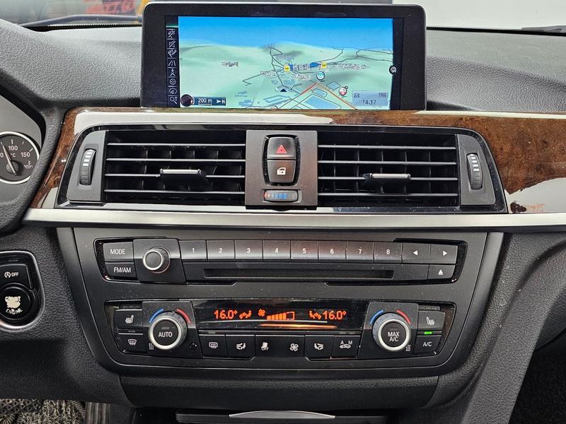 2014 BMW 3 Series 320d photo 13