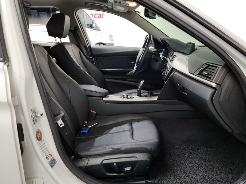 2012 BMW 3 Series 320d ED Edition photo 11
