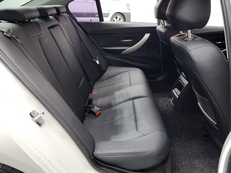 2012 BMW 3 Series 320d ED Edition photo 12