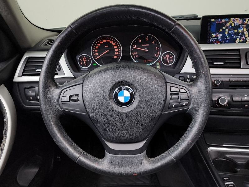 2012 BMW 3 Series 320d ED Edition photo 13