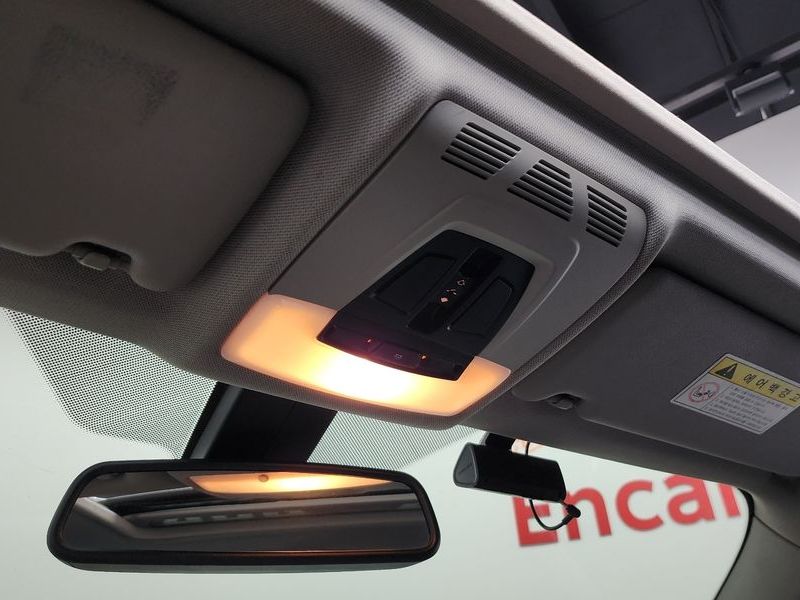 2012 BMW 3 Series 320d ED Edition photo 17