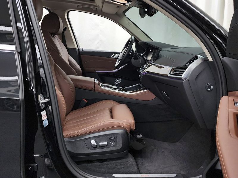 2022 BMW X5 xDrive 30d xLine photo 11