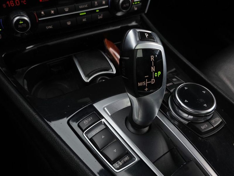 2014 BMW 5 Series GT ED Edition photo 9