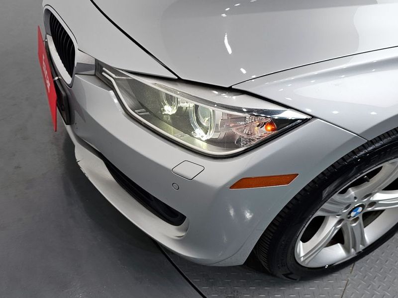 2013 BMW 3 Series 320d photo 22