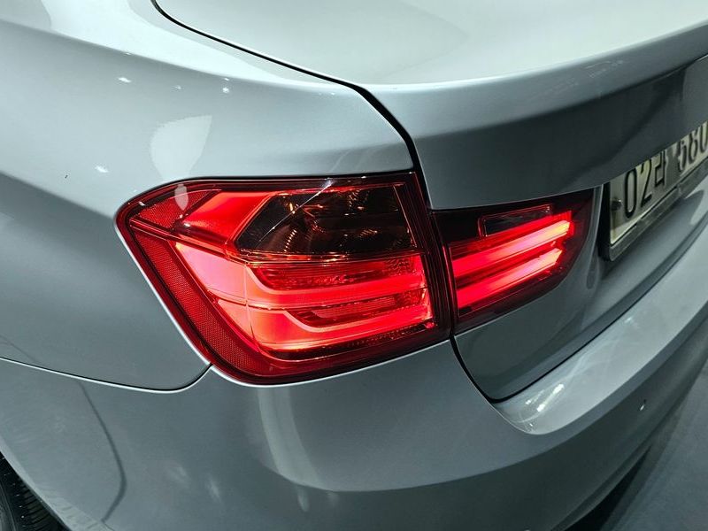 2013 BMW 3 Series 320d photo 23