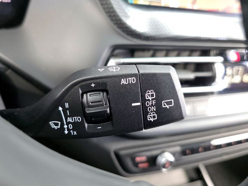 2024 BMW 1 Series 120i Sports photo 29