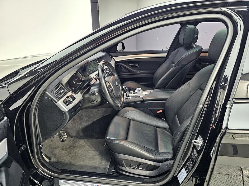 2013 BMW 5 Series 528i M Sport photo 8