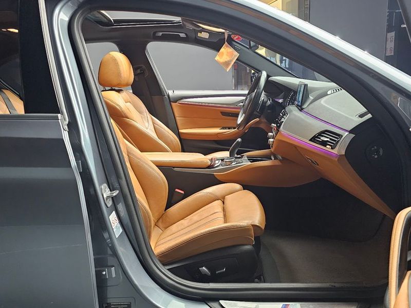 2018 BMW 5 Series 520d M Sport Special Edition photo 11
