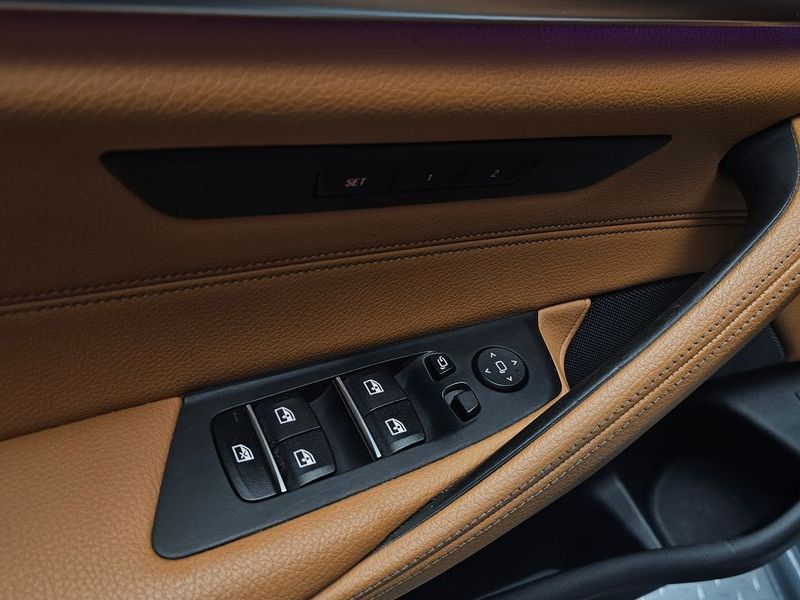 2018 BMW 5 Series 520d M Sport Special Edition photo 16