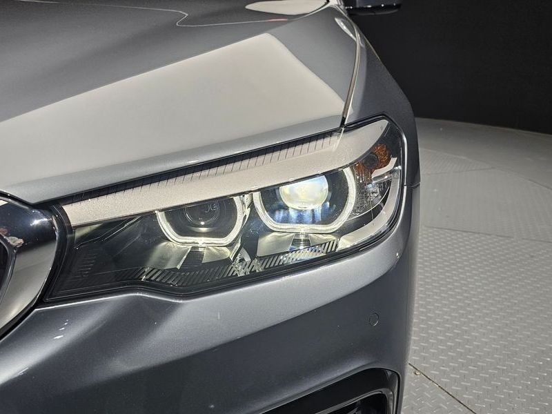 2018 BMW 5 Series 520d M Sport Special Edition photo 22