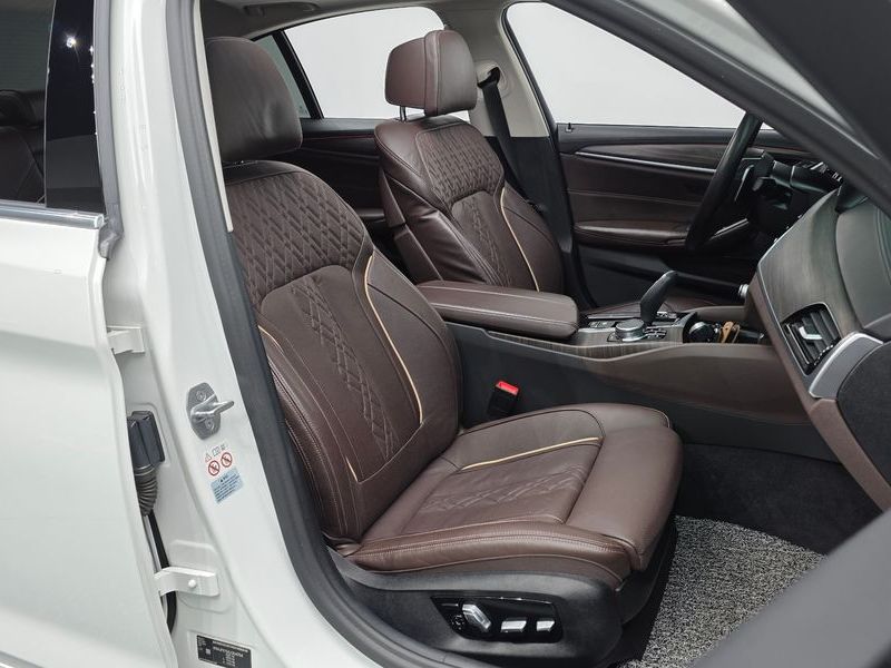 2020 BMW 5 Series 520d xDrive Luxury Plus photo 12