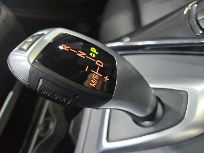 2015 BMW 1 Series 118d Sport 5Door photo 14