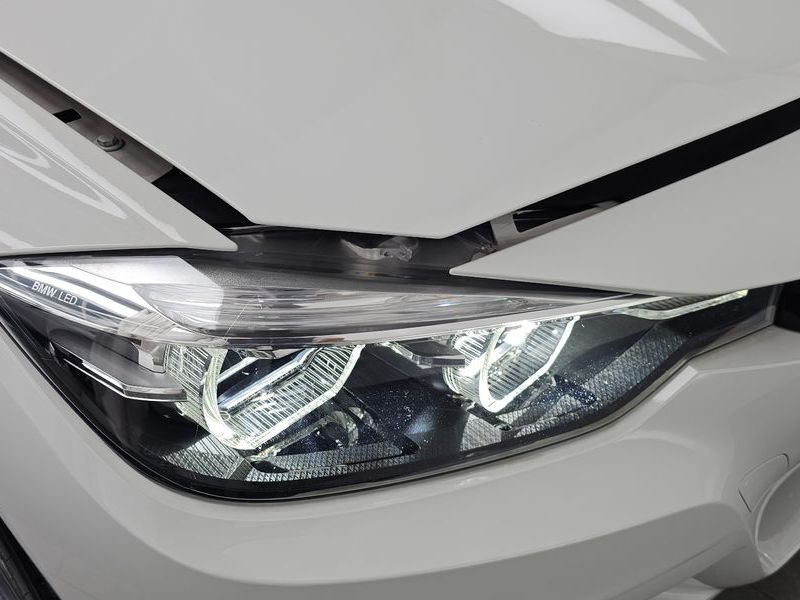 2018 BMW 3 Series 330i M Sport Shadow photo 22