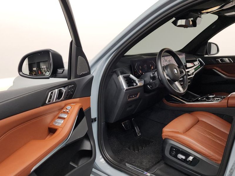 2024 BMW X7 xDrive 40i M Sport 7STR photo 10