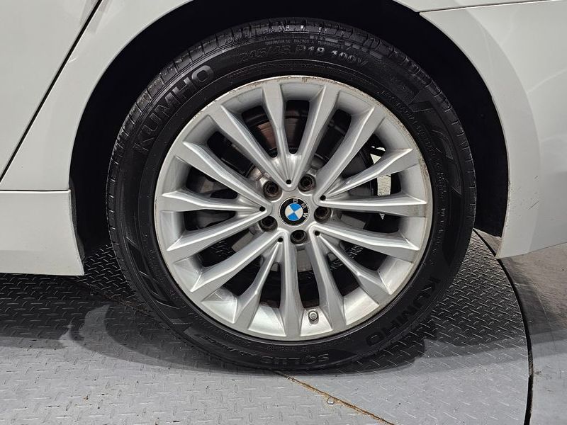 2018 BMW 5 Series 520d Luxury Plus photo 21