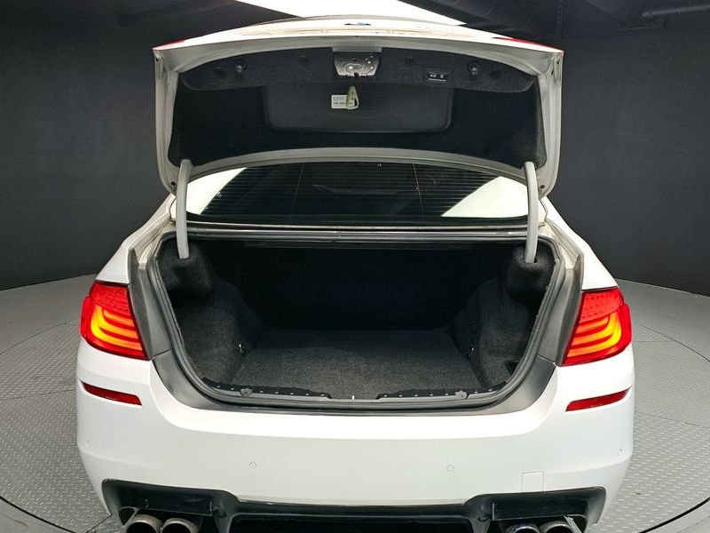 2012 BMW 5 Series 528i photo 20