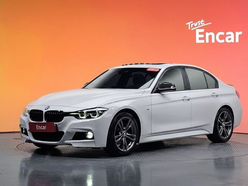2018 BMW 3 Series 320i M Sport Shadow photo 1