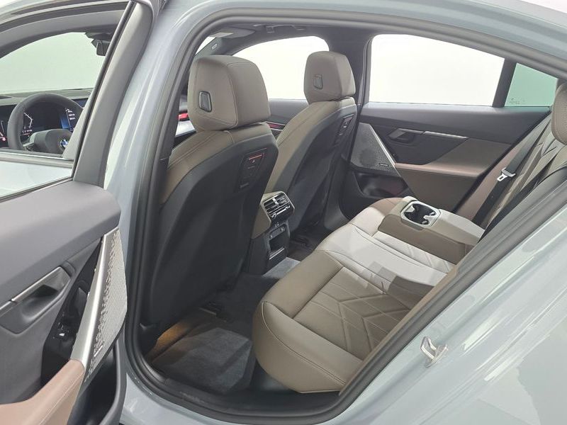 2025 BMW 5 Series 520i M Sport photo 12