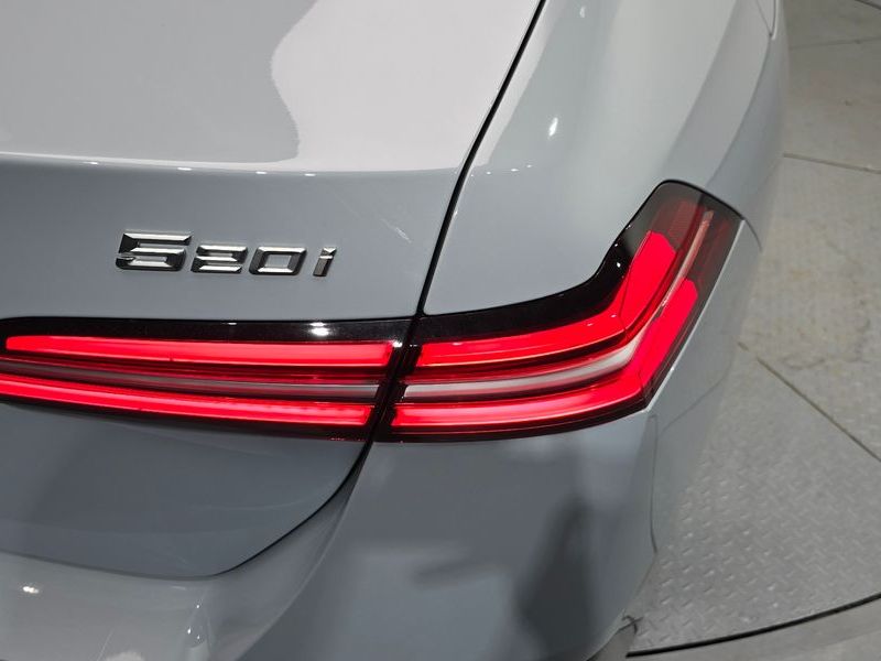 2025 BMW 5 Series 520i M Sport photo 23