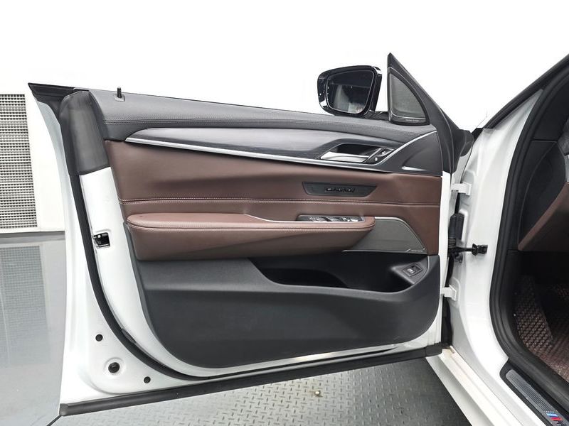 2022 BMW 6 Series 620d M Sport photo 24