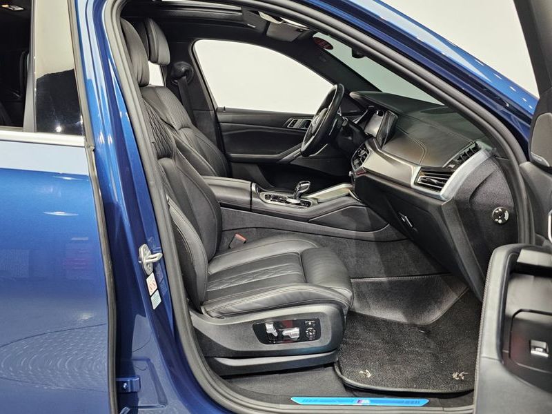 2023 BMW X6 xDrive40i M Sport photo 11