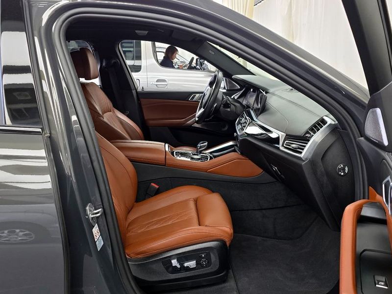 2023 BMW X6 xDrive40d M Sport Online Exclusive photo 11