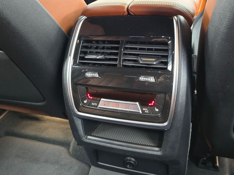 2023 BMW X6 xDrive40d M Sport Online Exclusive photo 19
