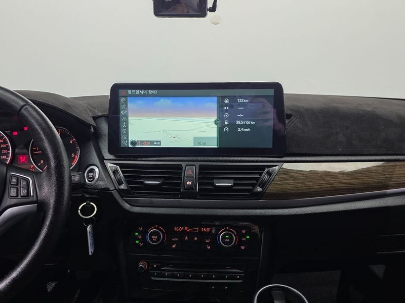 2015 BMW X1 xDrive 18d photo 17